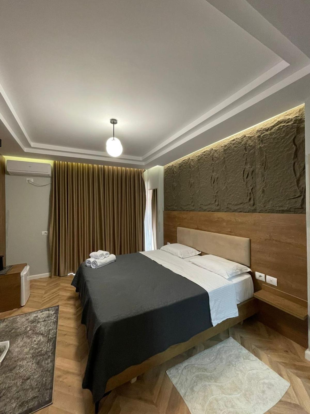 Your Apart Hotel Tirana Exterior foto